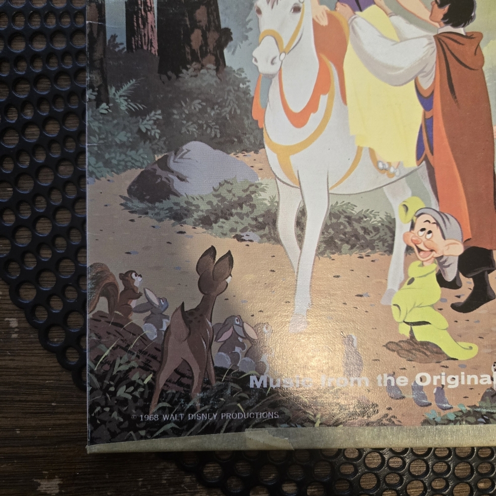 1968 Vintage Walt Disney Snow White and the Seven Dwarfs Vinyl Record Soundtrack - Picture 3 of 11